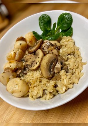 Une photo de Risotto aux champignons et noix de St-Jacques