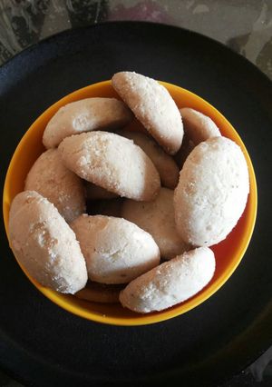 A picture of Nankhatai Cookies.