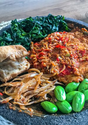 Foto resep Telur Penyet