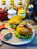 Hamburger cu pui crocant ❤🤗🥓🍔🍗
