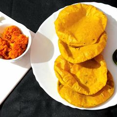 A picture of Green Peas Poori.