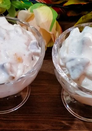 A picture of Cream Fruit Chaat.