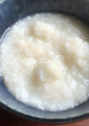 A picture of ‘Okayu’ Japanese Rice Porridge with Mochi Dumplings.