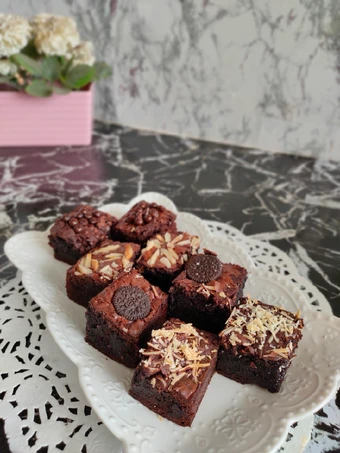Langkah Gampang Membikin Resep Fudgy Brownies Shiny Crust yang Enak Banget Anti Ribet, Bisa Manjain Lidah