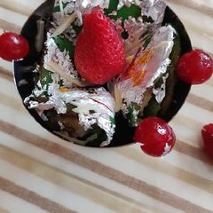 A picture of Rabri gulkand malpua paan.
