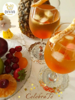 Una foto de 🥂CelebraTé - Cóctel frío de Té frutal + Sirope de🍍