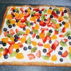 A picture of Fruit pizza.