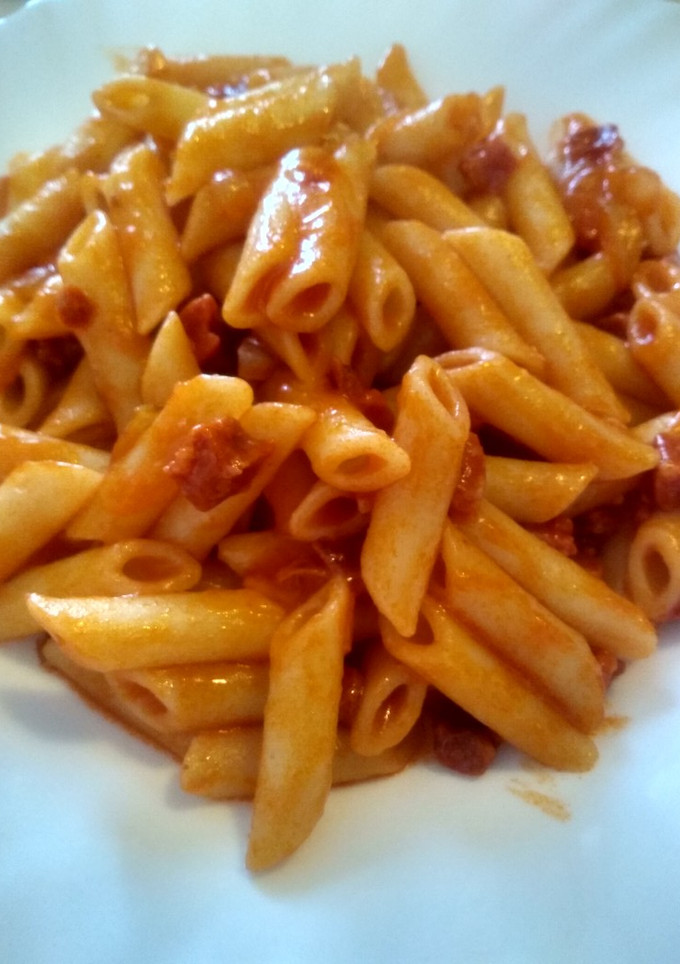 Una foto de Macarrones con chorizo