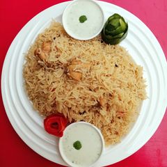 A picture of Chicken Pulao 😋😋.