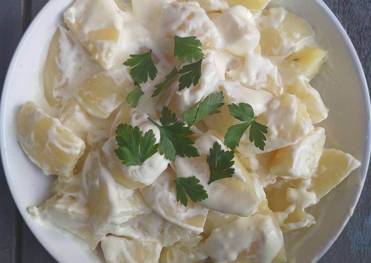 Recipe of Ultimate Tangy garlic potato salad