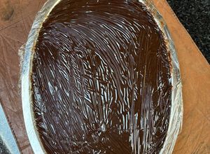 Una foto de Ganache de choco amargo y dulce de leche🥰