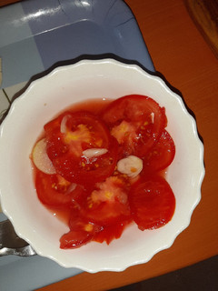 A picture of Heavenly Tomato Salad.