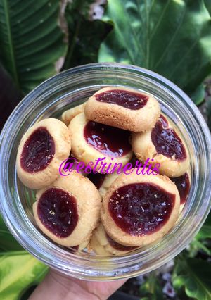 Foto resep Thumbprint Cookies