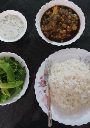 عکسی از دستور قرمه سبزی به کمک مامان