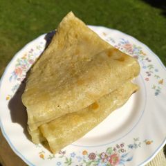A picture of Vanilla crepes.