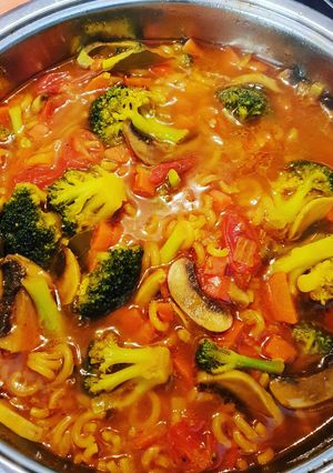 Una foto de Guiso de fideos con verduras