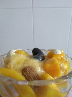 મેંગો આઈસક્રીમ (હોમ મેડ) (Mango Icecream recipe in Gujarati) રેસીપી મુખ્ય ફોટો