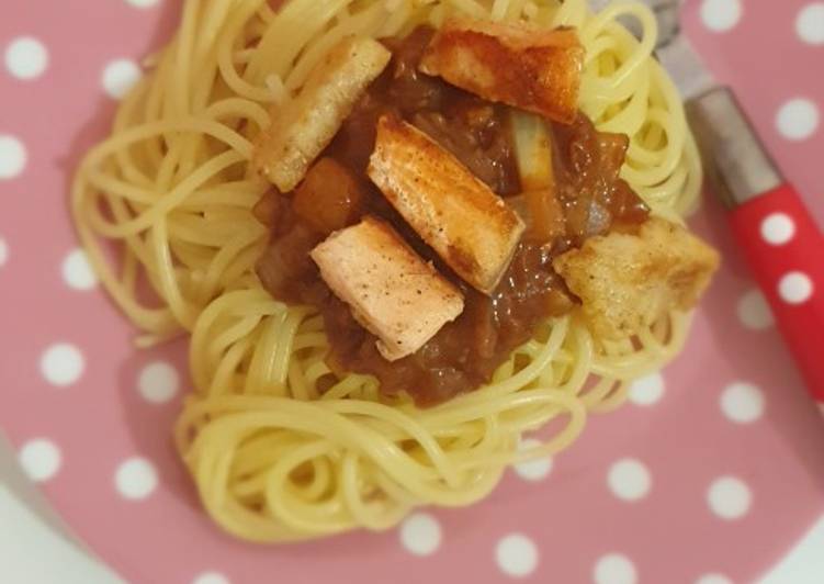 Spaghetti topping ikan