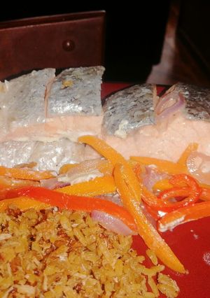 Una foto de Salmón en papillote