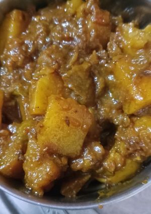 आलू शिमला मिर्च की सब्जी (Aloo shimla mirch ki sabzi recipe in hindi) रेसिपी मुख्य फोटो