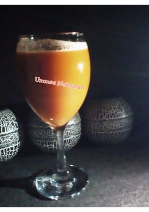 A picture of Carrots and Orange Juice.