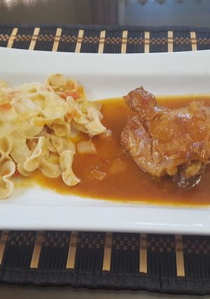Una foto de Muslos de pollo en salsa de Cola-Cola