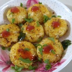 Poha cheese balls A picture of Poha cheese balls.