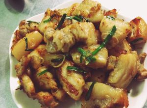 Hình của món Thịt ba chỉ rang mắm.