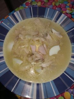 Una foto de Sopa de pollo casera