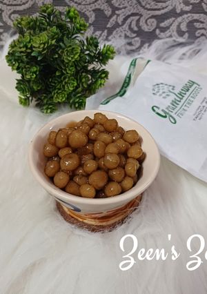 A picture of Brown Tapioca Pearls or Boba Balls.