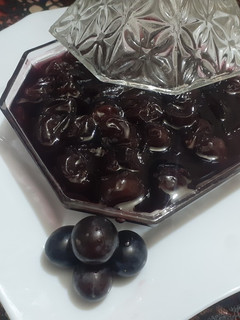 صورة لوصفة معجون العنب الأحمر 🍇