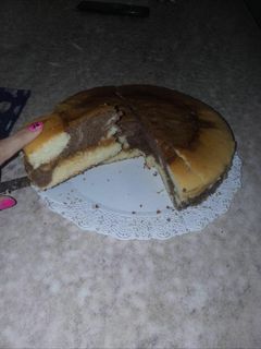 Una foto de Torta marmolada con dulce de leche