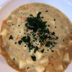 A picture of Clam Chowder Outback Steakhouse style.