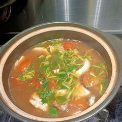 A picture of Fish in spicy sour soup sincuan style.