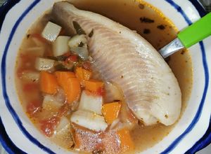 Una foto de Caldo de pescado 🐠