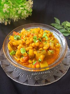 દુધી ચણા ની દાળ (Dudhi Chana Dal Recipe In Gujarati) રેસીપી મુખ્ય ફોટો