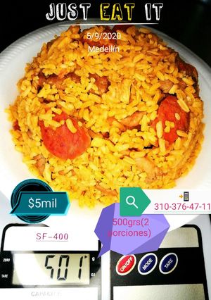 Una foto de Arroz paisa manrique 😋😋😋