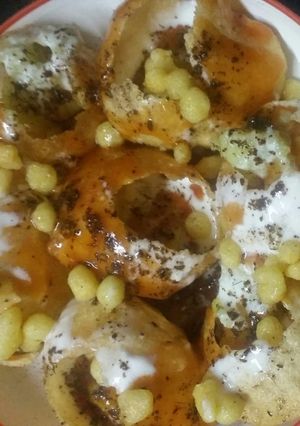 A picture of Dahi puri.