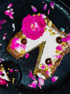 வால்நட் ரோஸ் சீஸ் கேக் (Walnut rose cheese cake recipe in tamil) செய்முறை முக்கிய புகைப்படம்
