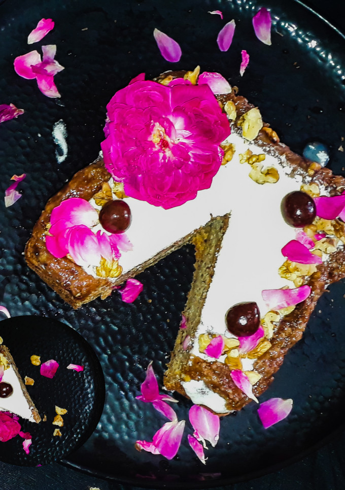 வால்நட் ரோஸ் சீஸ் கேக் (Walnut rose cheese cake recipe in tamil) செய்முறை முக்கிய புகைப்படம்