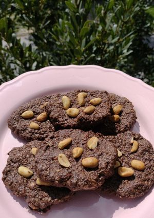 Una foto de Galletitas veganas de avena y cacao, sin azúcar. ♥️