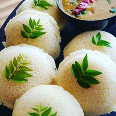A picture of Instant Rava Idli.