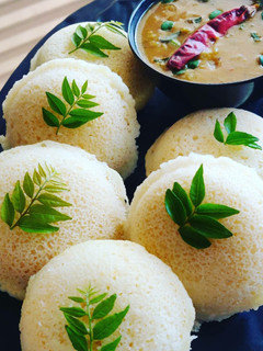 A picture of Instant Rava Idli.
