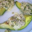 Aguacates rellenos con atún