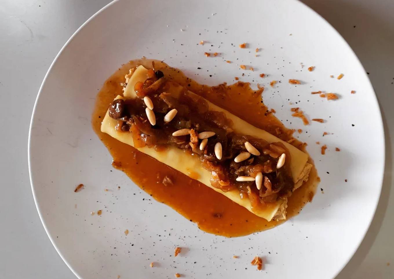 Canelones de fricandó de pollo