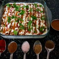 દહીં વડા (Dahi Vada Recipe In Gujarati) રેસીપી મુખ્ય ફોટો