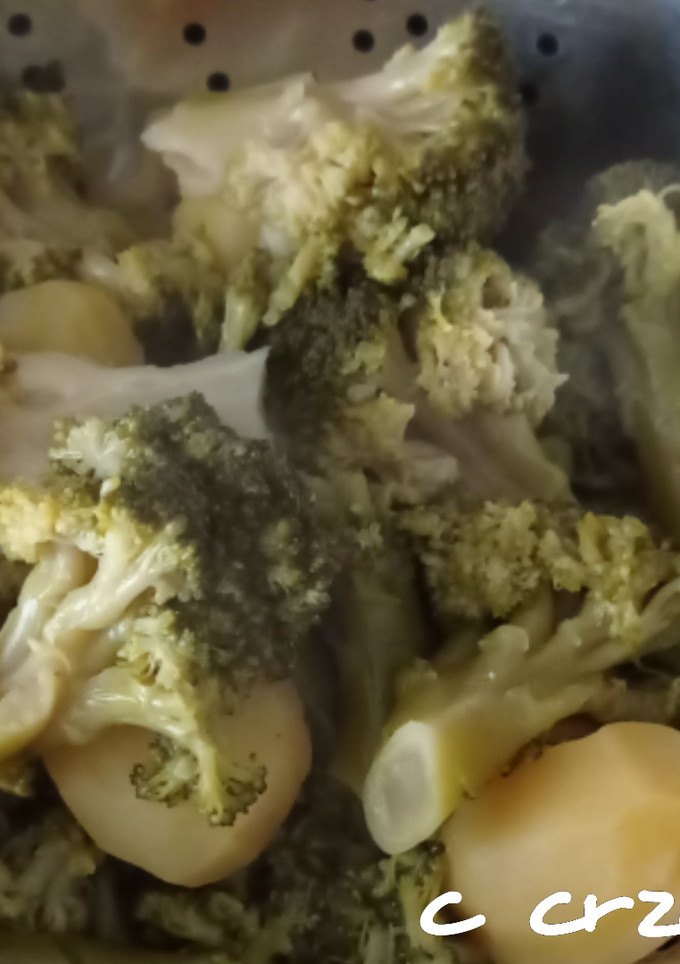 Una foto de Patata y brócoli hervido