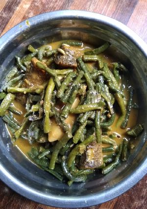 বরবটি তরকারি শোল মাছ দিয়ে রেসিপির প্রধান ছবি