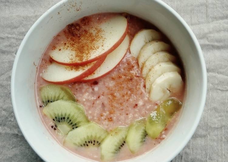 Strawberry oatmeal