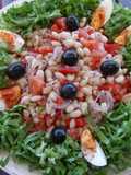 Fasulye piyazi (Ensalada de judías blancas secas)